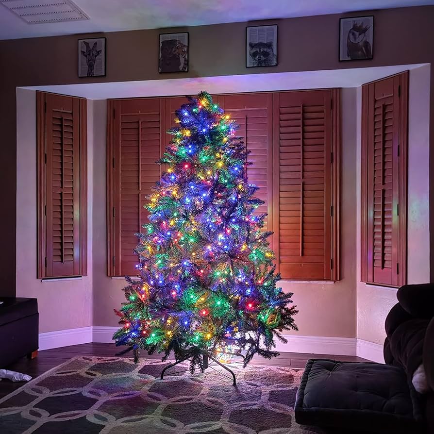 Karácsonyfa fényfüzér, 4 színű nagy égők, zöld kábel, konnektoros - Image 3