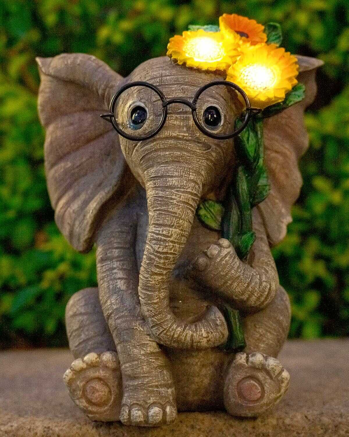 Vidám Elefánt Napelemes Kerti Dekorációs Lámpa - Napszemüveges Elefántvirággal 30cm - Image 6