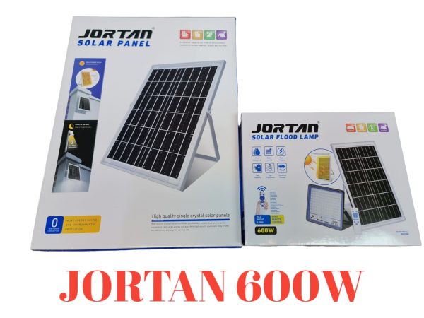 Jortan 600W napelemes lámpa távirányítóval kültéri IP66