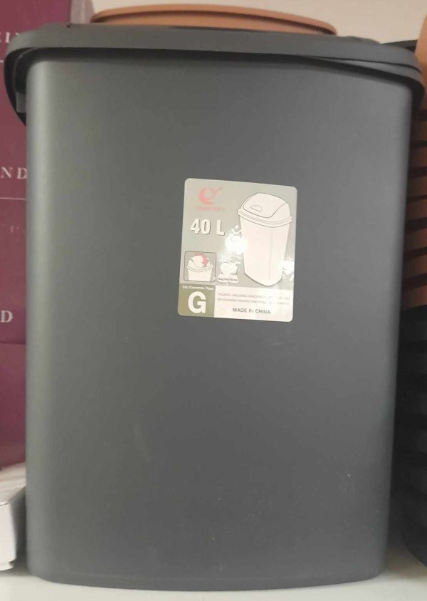 40 literes billenő tetejű kuka, fekete - Image 2