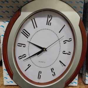 Ovális formájú quartz óra-számlapos-római számokkal 30 cm