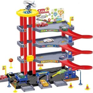 Négy szintes parkolóház helikopter leszálóval , 3 db kisautóval és egy helikopterrel