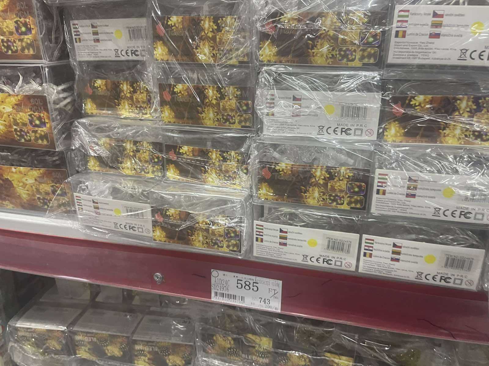 Karácsonyi Elemes Hópehely LED Fényfüzér, 2 méteres, 10 hópehely LED, melegfehér - Image 8