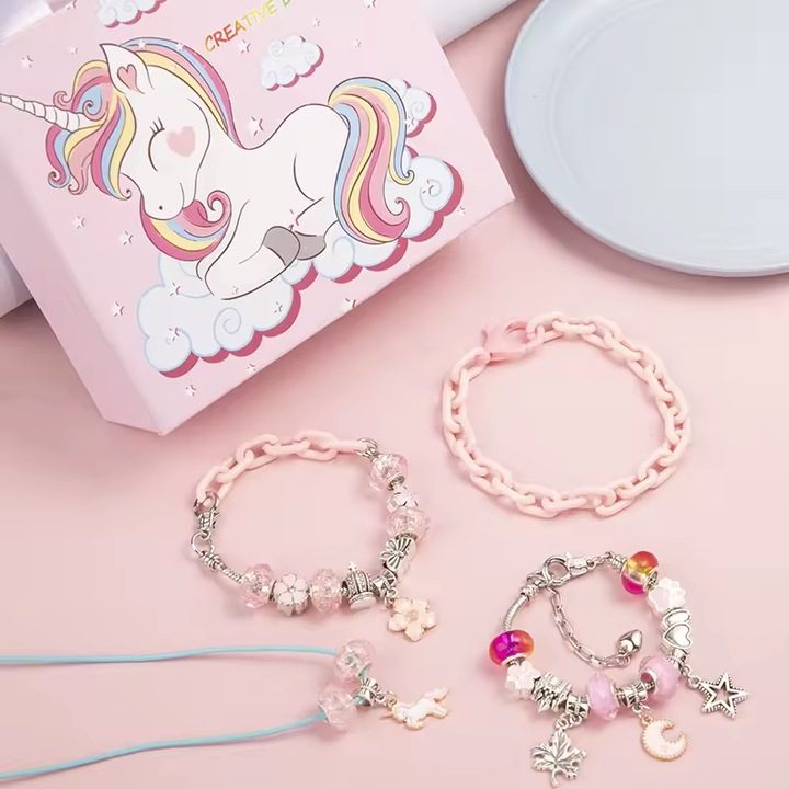 Csodálatos karkötő készítő gyerekeknek rengeteg kiegészítővel - Image 6