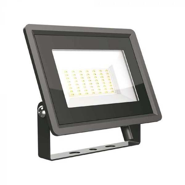 LED Flood Reflektor 50W - Ultravékony, Energiatakarékos, IP67 Vízálló LED Reflektor - Image 9
