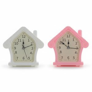 Házikó alakú gyermek ébresztőóra macaron mintával többféle színben Torch