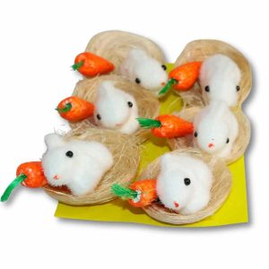 Húsvéti pelyhes nyuszi figura fészekben sárgarépával 6 db/doboz KTM