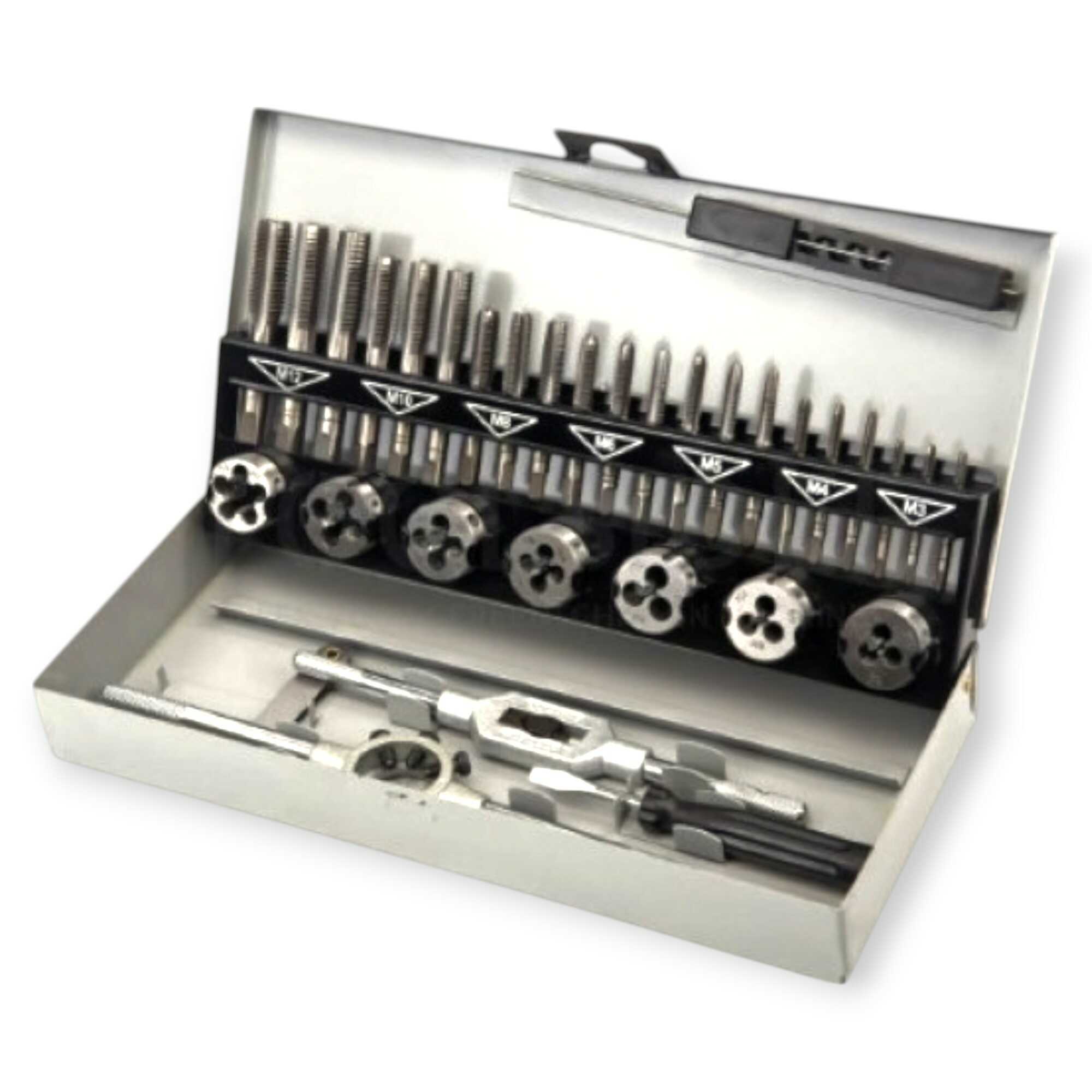32 részes Professzionális Menetvágó és Menetfúró Készlet Fémdobozban - M3-M12 Precíziós Szerszámacél - HAINA HA-1443
