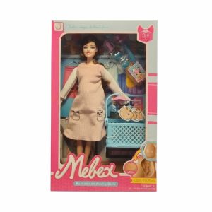 Kismama baba bölcsővel és babakellékekkel