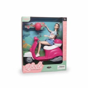 Trendi motoros Baba sötétrózsaszín robogón kiegészítőkkel