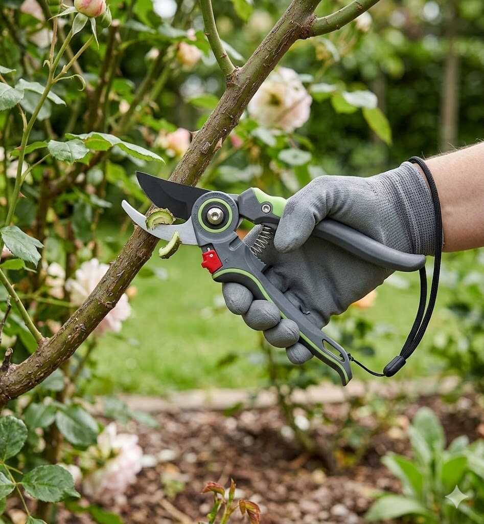 Profi SK-5 acél metszőolló teflon bevonattal és csuklópánttal 210mm Kmt TOOLS - Image 4